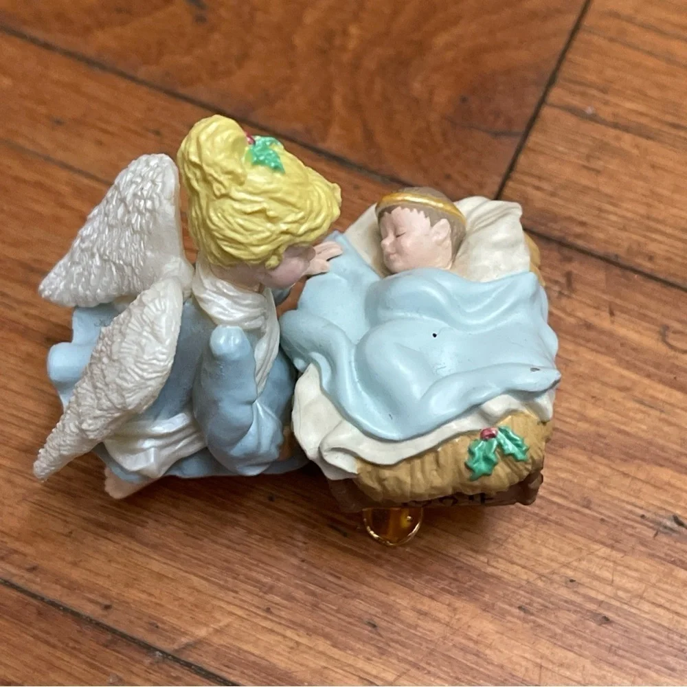 Hallmark Keepsake 1994 Happy Birthday Jesus Angel With Baby Jesus Ornament